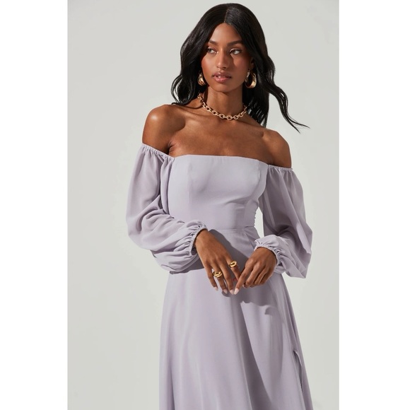 NEW ASTR Lucinda Square Neck Long Sleeve Maxi Dress in Dusty Lavender S - Picture 2 of 14